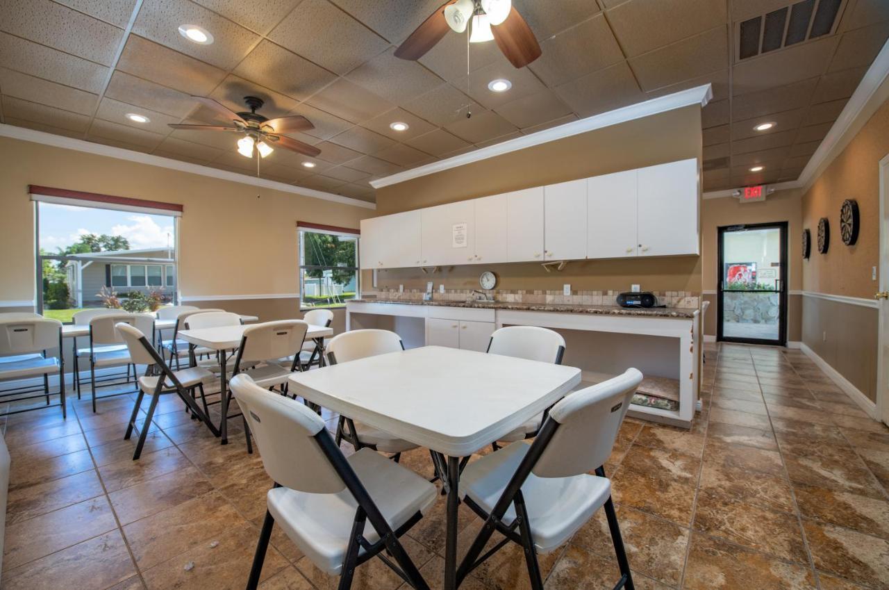 Buttonwood Bay Rv Resort Себринг Екстериор снимка